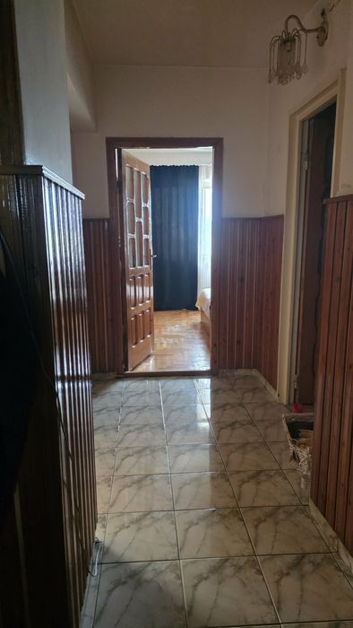 Apartament 2 camere decomandate 9 Mai Ciupercute