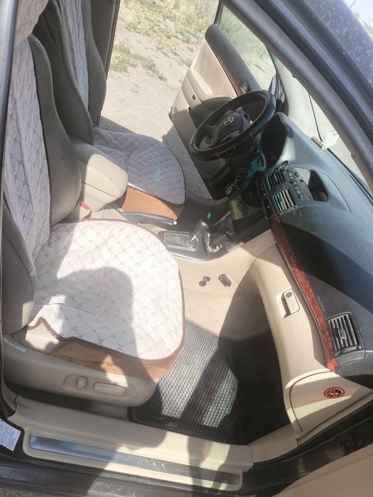 Продаётся toyota avensis