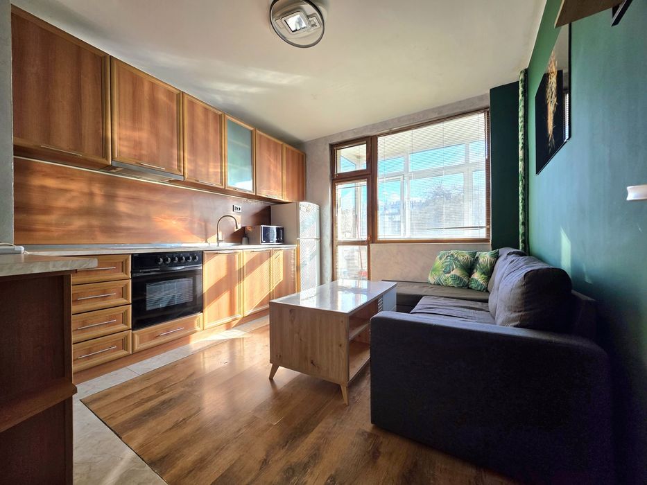 Дава се под наем Двустаен апартамент в Стара Загора, Център - 60 кв.м за 298.86 € - Снимка #1