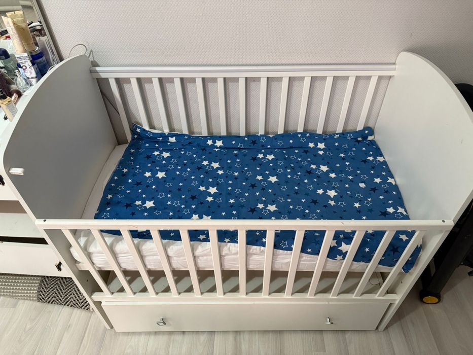 Манеж почти новый неиспользованный