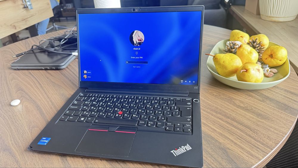 Lenovo Thinkpad E14 Gen 2, i5-1135G7 @ 2.40 GHz, 16 GB DDR4 RAM, 512 GB SSD