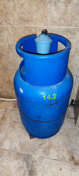 Бутилка за газ и редуцир вентил и маркуч