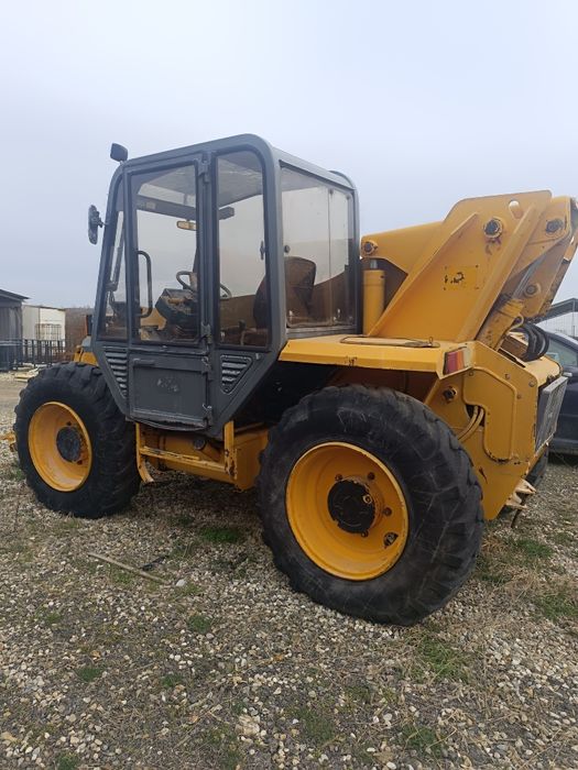 Telescopic JCB 525-67.