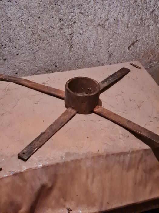 Подставка под ёлочку