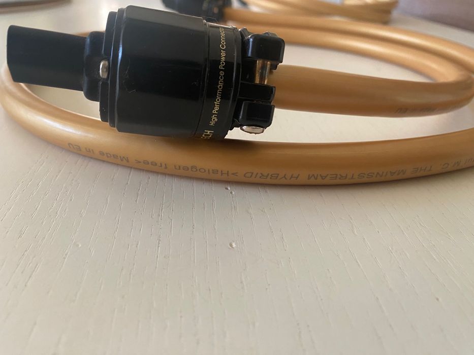 Cablu de alimentare / curent Van den Hul + Furutech FI-11 (G)