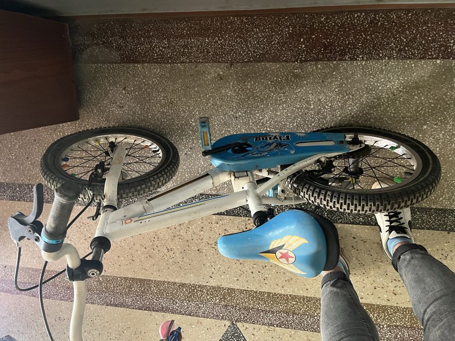 Bicicleta 3-5 ani