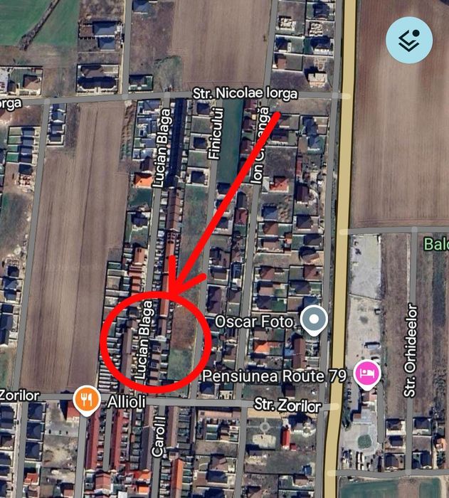 Vand casa tip duplex la intrare in Nojorid.