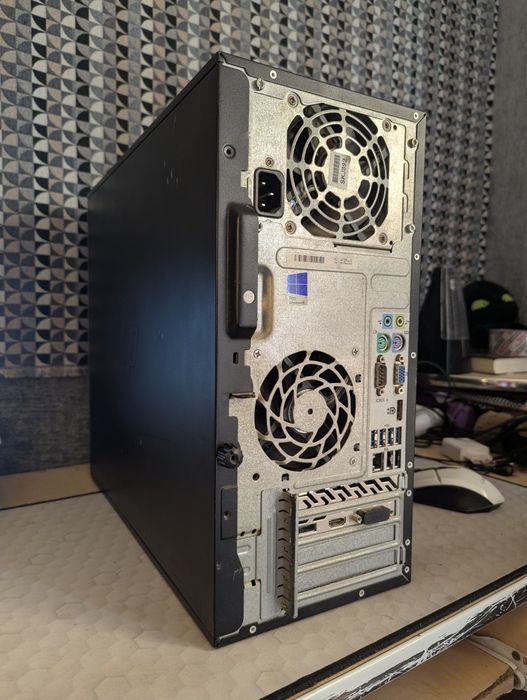 Desktop PC/unitate PC HP i7 3770, 12 ram DDR3 rx550 2gb