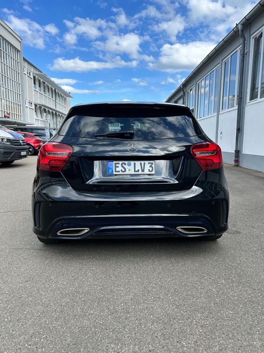 Mașină Mercedes A220d | AMG-line