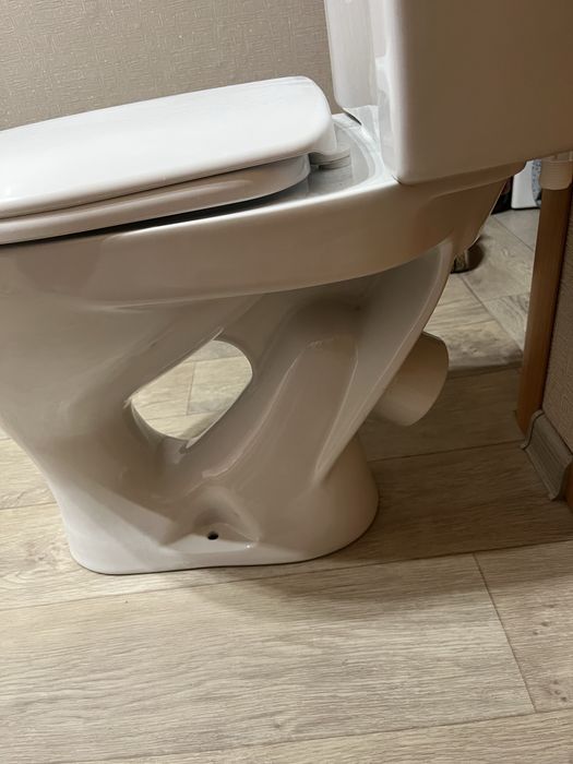 Унитаз в отличном состоянии