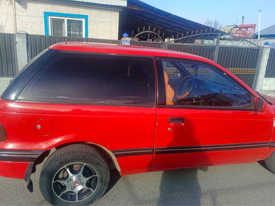 Mitsubishi Colt 1991 год