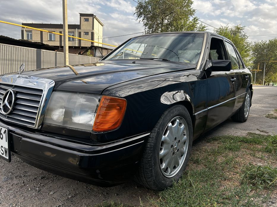 В продаже Мерседес W124