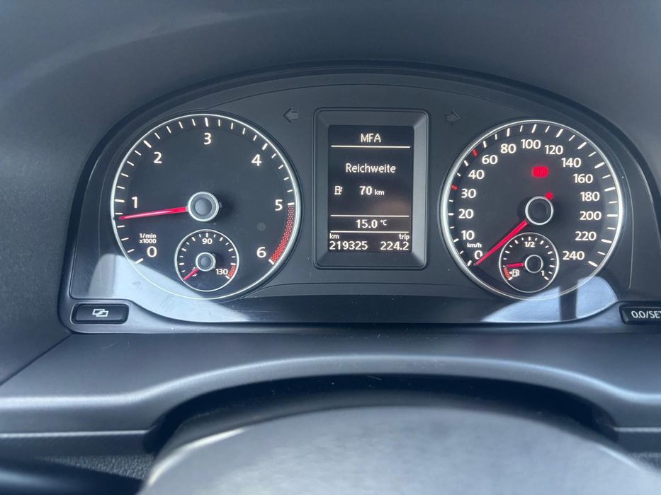 Vând vw cady 2011 motor de 1'6 diesel impecabil