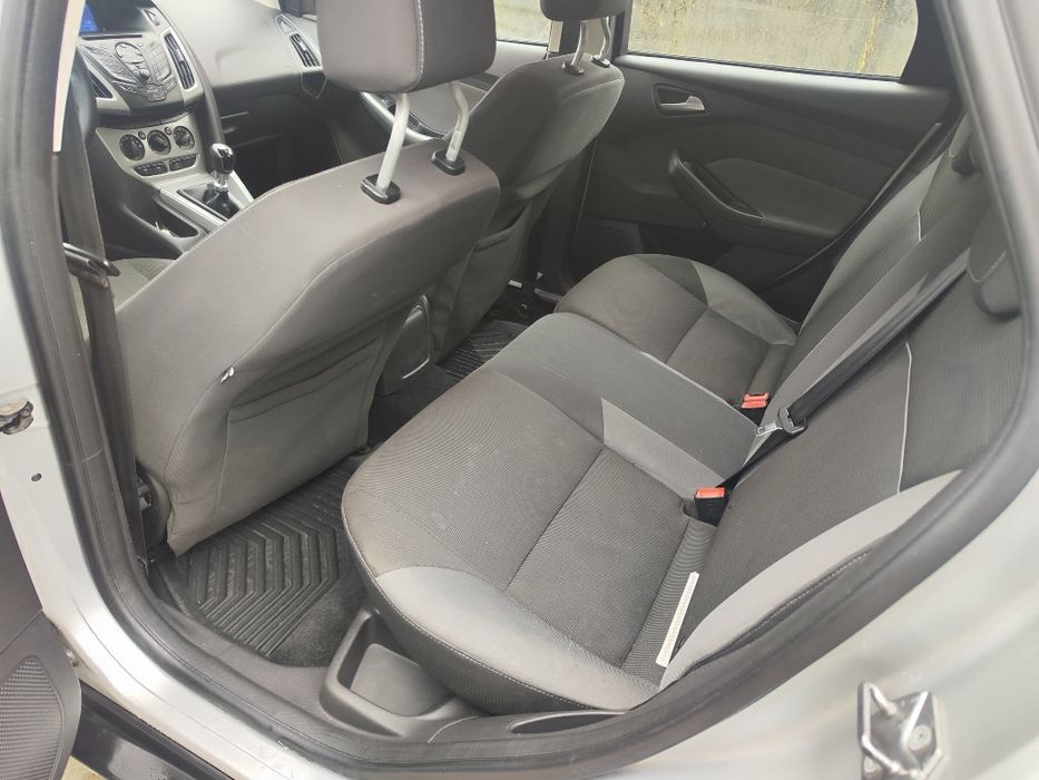 Vand ford focus 1.6diesel 115cp euro5, 2011 , Propietar