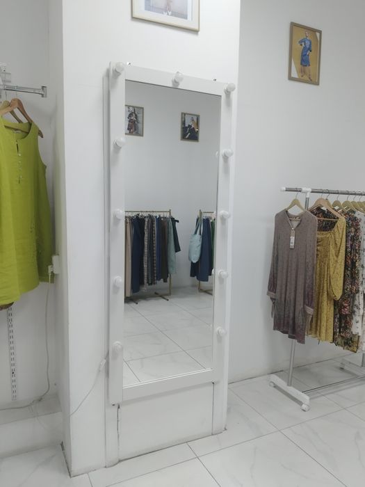 Зеркало с подсветкой