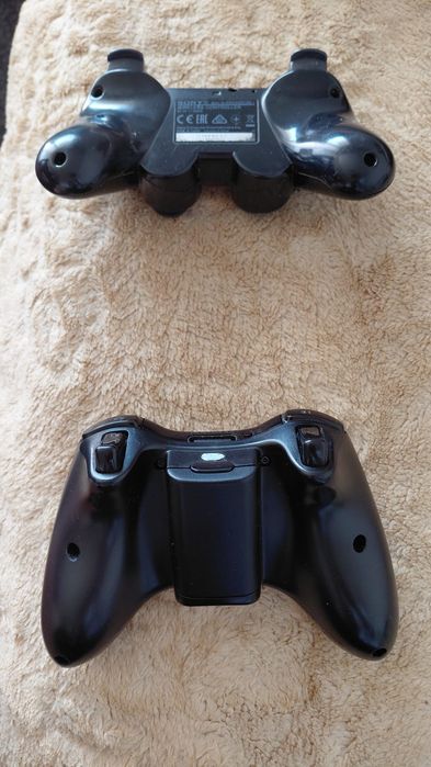 Vand doar doua controlere unul de Xbox 360 si inca unul de Playst 3 cu FIR
​2 x Controllere Xbox 360
​1 x ControllePlaySt