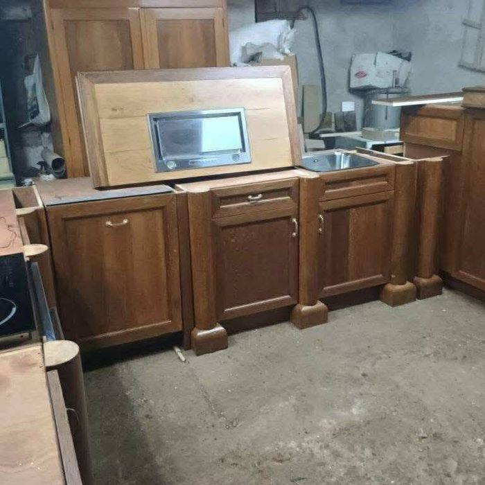 Mobilă bucătărie lemn masiv