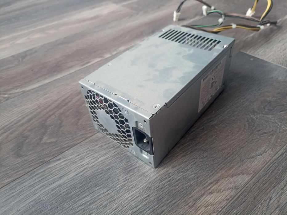 Блок питания HP 310w ( читайте описание )