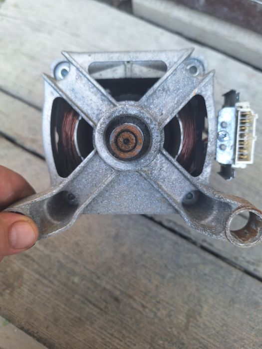 Стиральный машина индезит матор рабочи