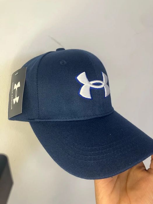 Under armour кепка