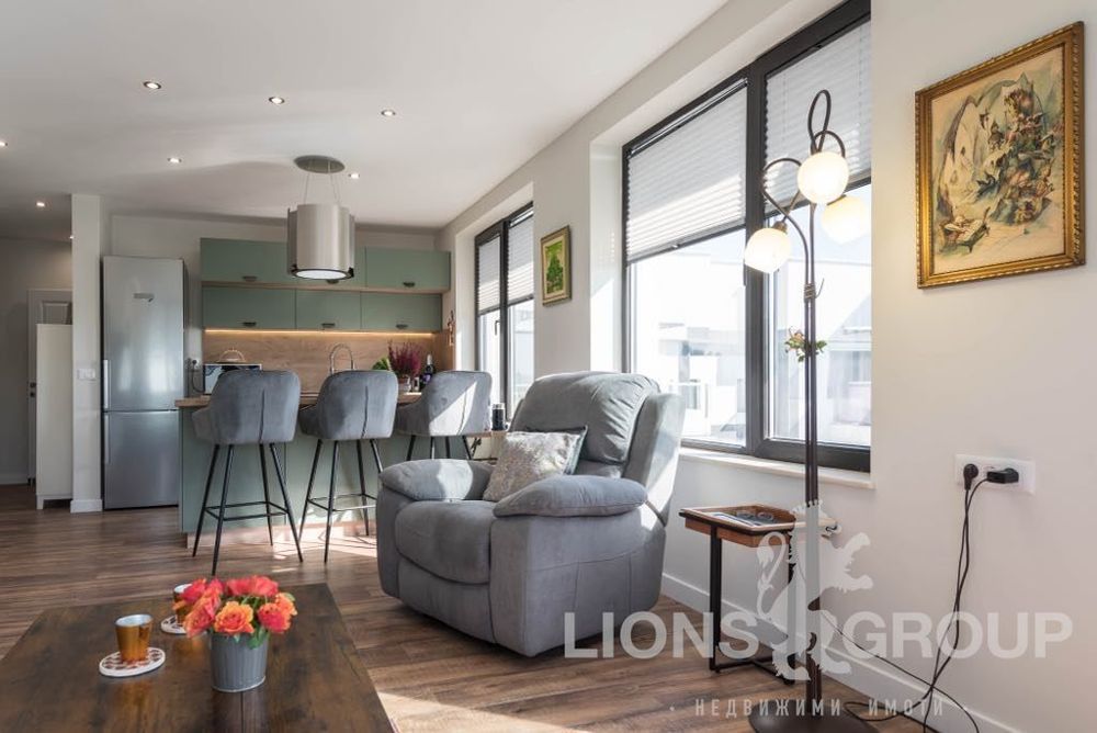 Продава се Тристаен апартамент в к.к. Св.Св. Константин и Елена - 102 кв.м за 3432 €/кв.м - Снимка #4