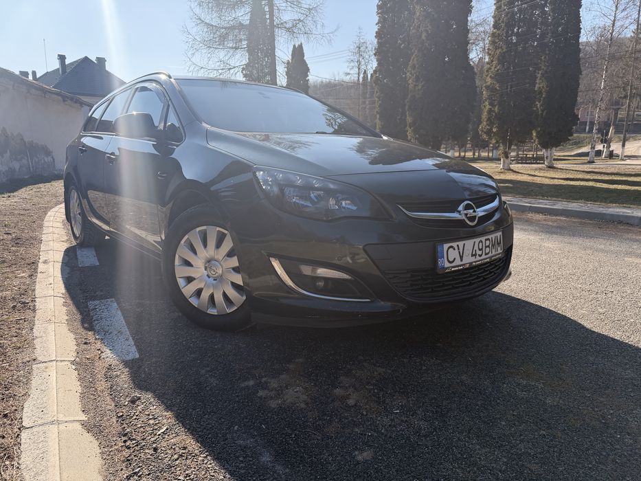 Opel Astra J Sports Tourer
