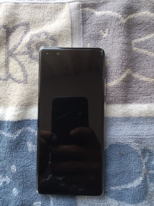 Vând Huawei p40 pro