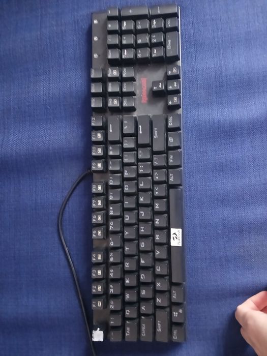 Vand kit cu Tastatura Redragon Rudra si Mouse Razer Basilik v3