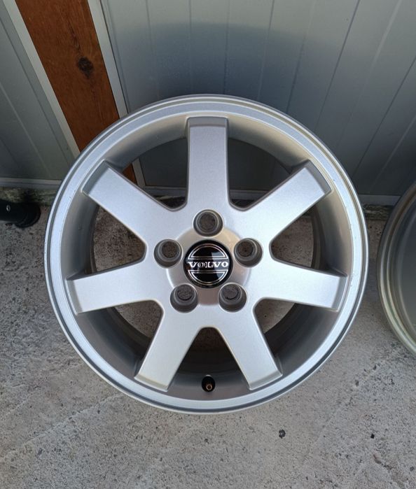 15/5/108-ВОЛВО С 30 S 60 V 40 V 50-перфектни-нов внос