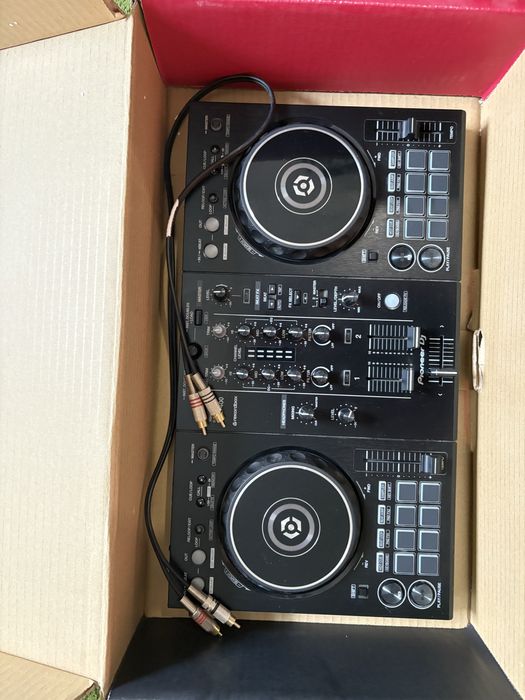 Pioneer DDJ-400 stare impecabila