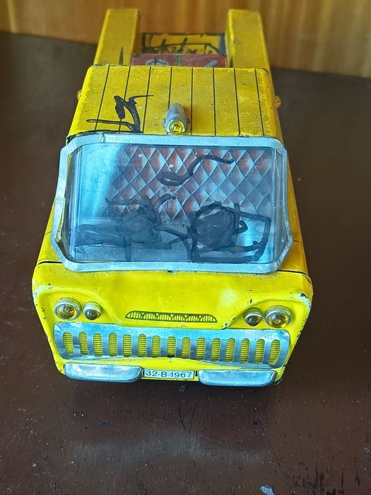 Furgoneta taxi metaloglobus veche stare f buna
