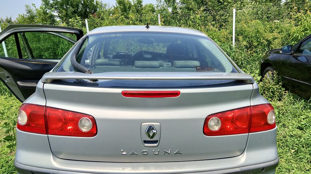 Dezmembrez Renault Laguna 2 și Renault Scenic 2