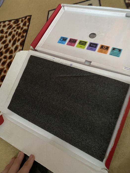 Продам планшет  срочно очерь