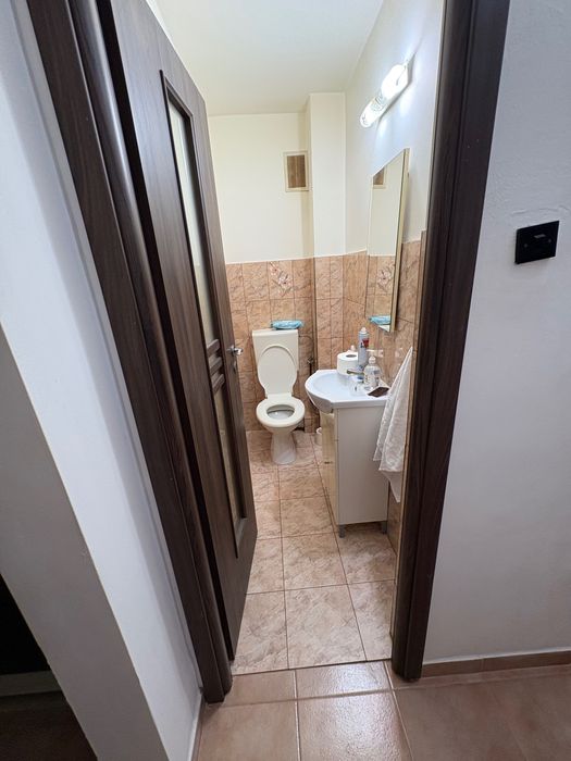Vând apartament spațios de 107 mp, semidecomandat, Micalaca zona 500.