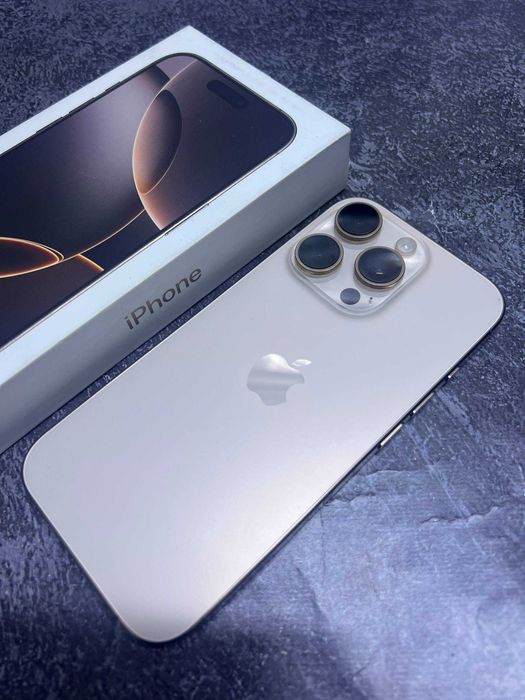 Смартфон Apple iPhone 16 Pro, 128 гб (Аксу) лот 952831