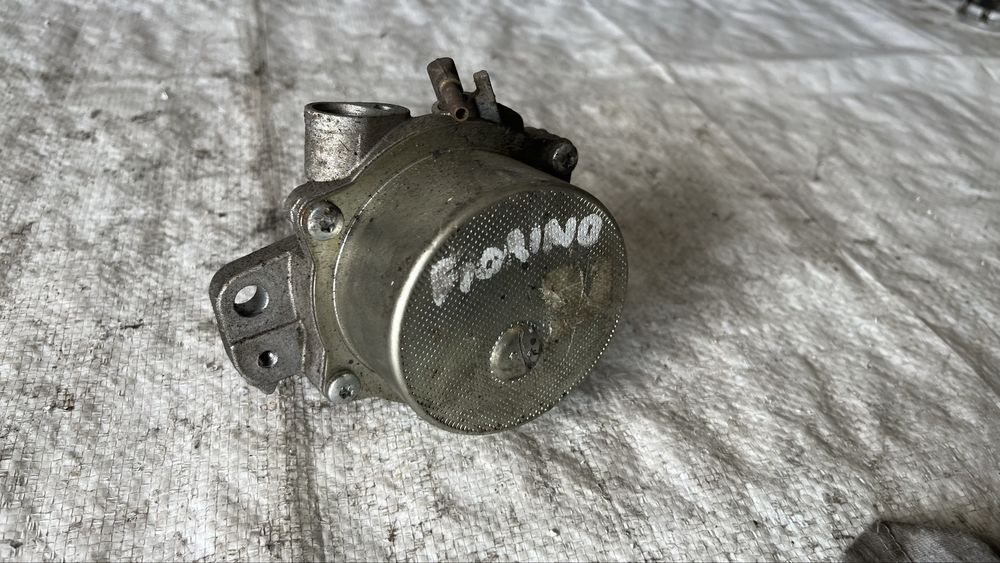 Fiat 500 2008 вакуум помпа