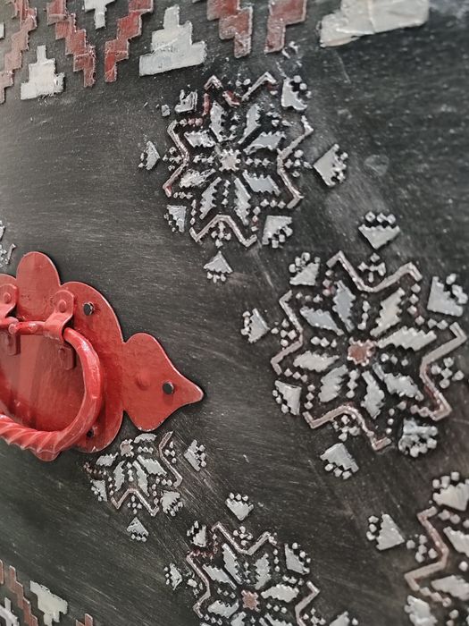 Lada de zestre restaurata