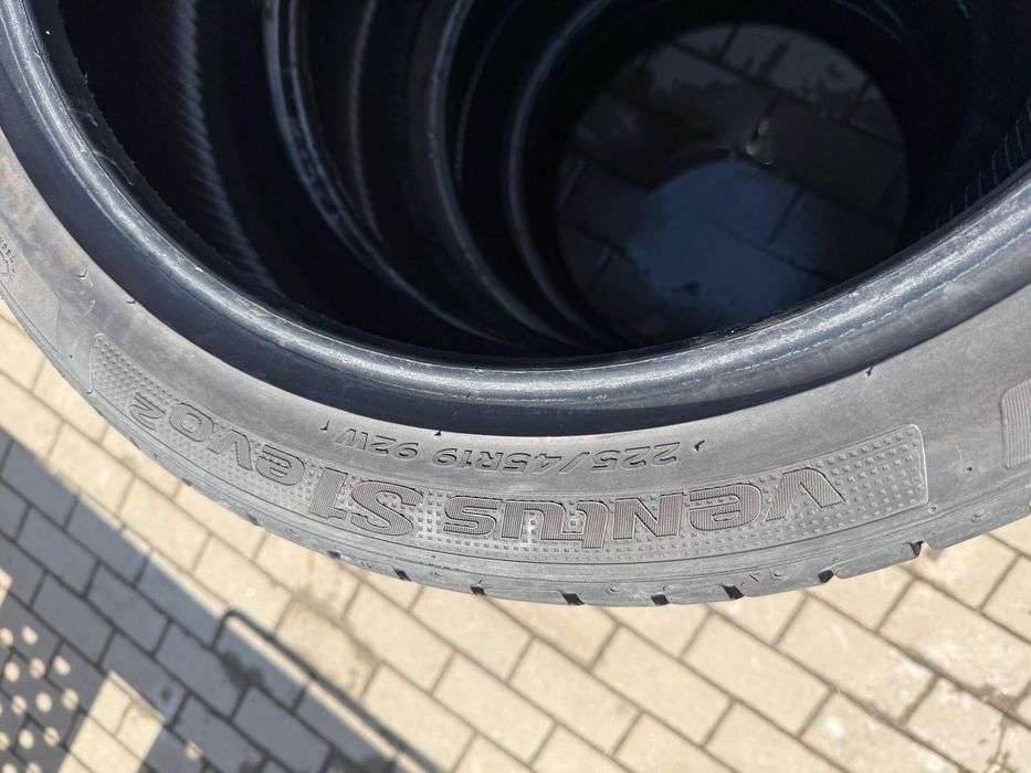 Anvelope 225 45 19 hankook vara