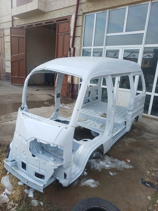 Damas kuzuf sotiladi