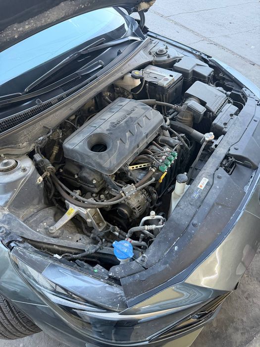 Hyundai Elantra 2022 fulldan bitta oldingi pozitsiya 16.800 y.e narx