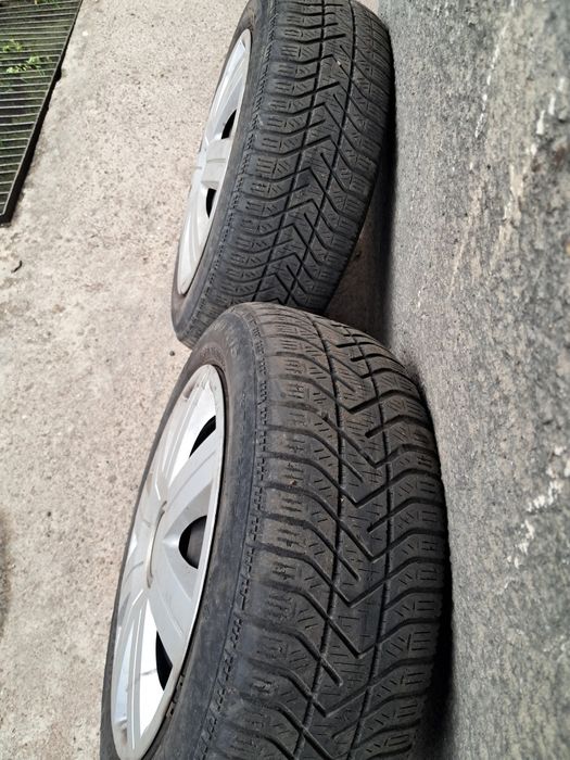 Roți 185/60 /15 Pirelli