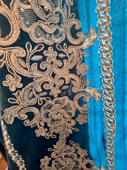 Продам шторы с тюлями