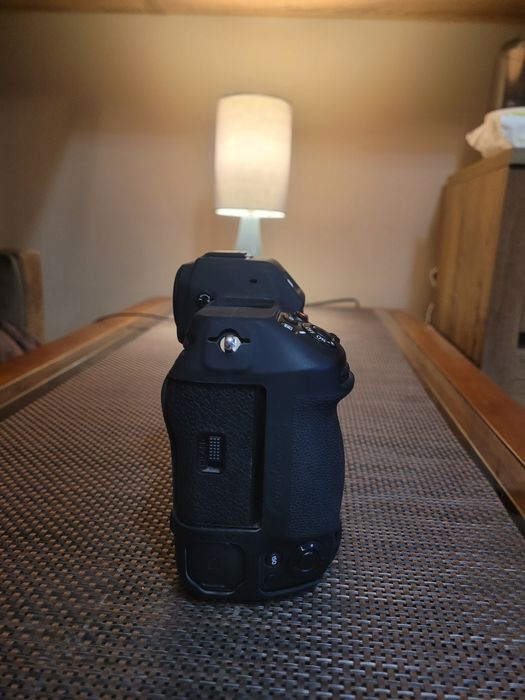 Vand Nikon Z9 si accesorii