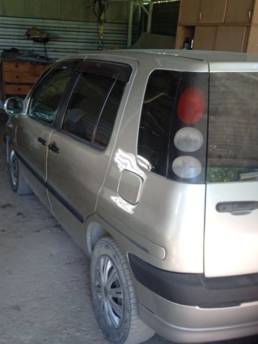 Продам Тойоту Раум