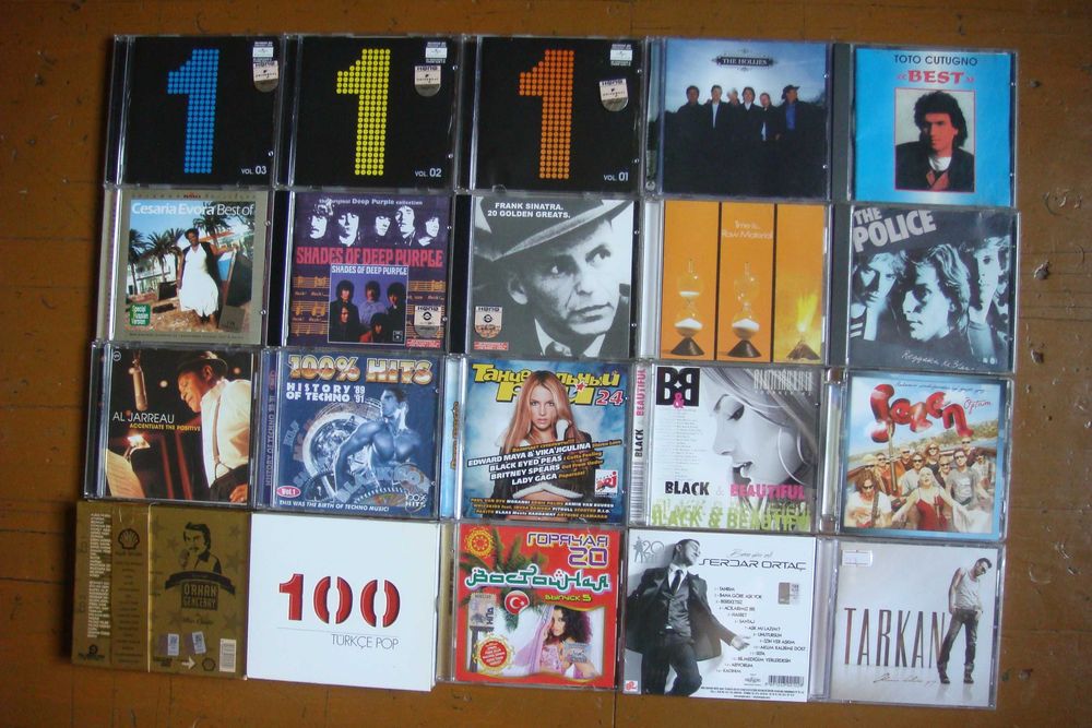 CD / MP3 ( музыкальные аудио компакт диски и DVD