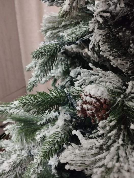 Новая ёлка 210 см