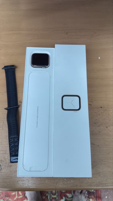 Apple watch 4 ,44 LL/A karopka dakumetlari bor sotiladi