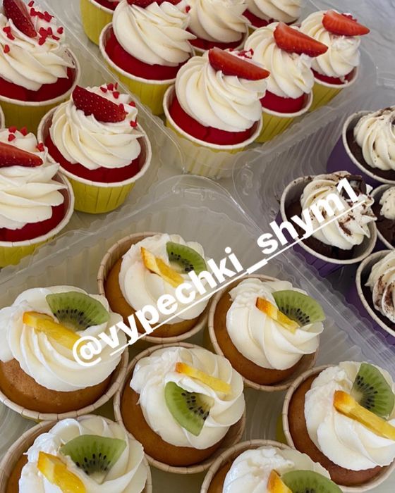 Выпечки пироженое чайный набор торт