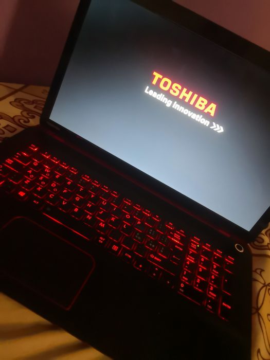 Laptop Toshiba Qosmio x70 b