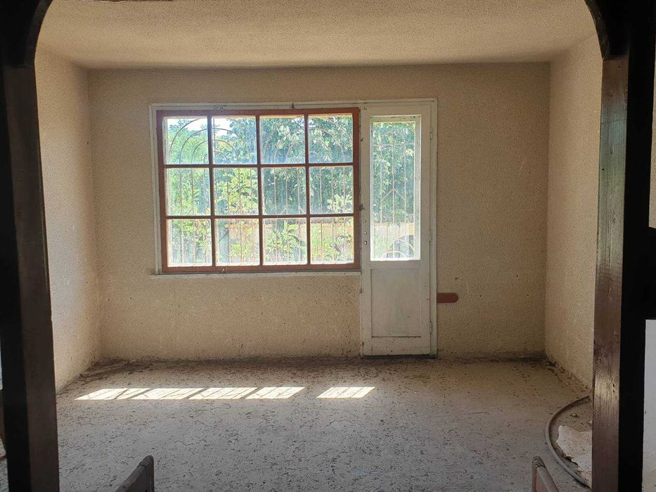 Продава хотел с.Левски